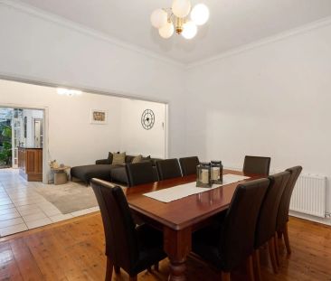 Prime Position, Classic Appeal – Middle Park Opportunity - Photo 3
