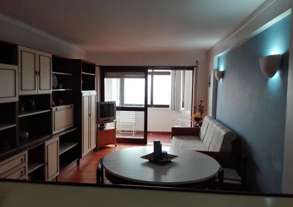 Arrendo apartamento quartos Caparica