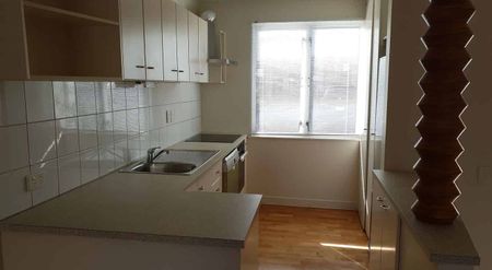 Parnell - Perfectly Placed 2 Bedroom Townhouse - Photo 4