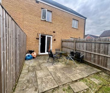3 bedroom terraced house to rent - Photo 1