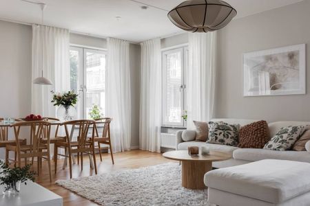 CV-gatan, Örebro - Photo 2