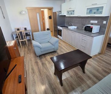 Prenájom 2+kk zrekonštruovaného bytu s balkónom,45 m2 - Bytča - Fotografia 1