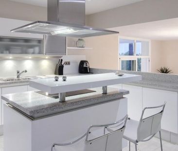 5 bedroom luxury Villa for rent in Marbella, Spain - Photo 1