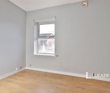 apartment to rent Ashley Road, Poole, BH14 - Photo 2