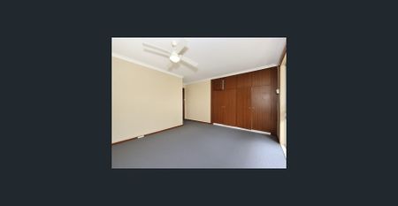 PARMELIA 4 X 1 FAMILY HOME FOR LEASE - Photo 2