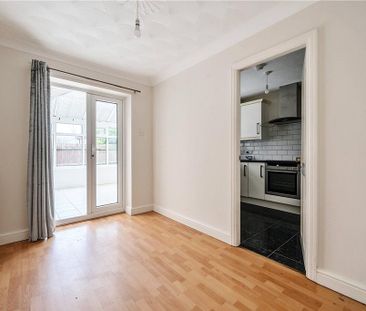 3 bedroom detached house to rent - Photo 6