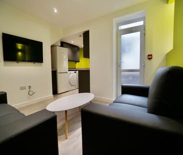 17 Albert Street - Photo 1
