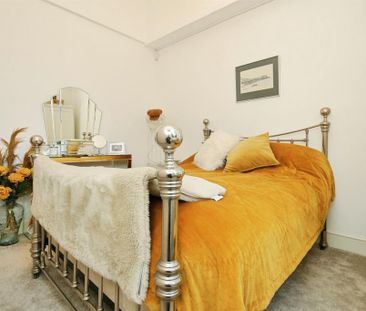3 bedroom apartment to rent - Photo 6