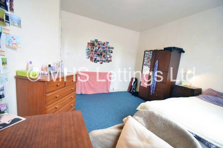 4 Bedroom Mid Terraced House for rent in Norwood Place - Photo 3