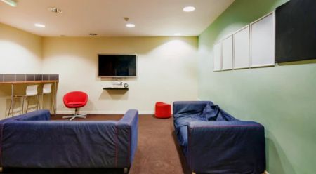 Gold 2 Bed Apartment - Photo 2