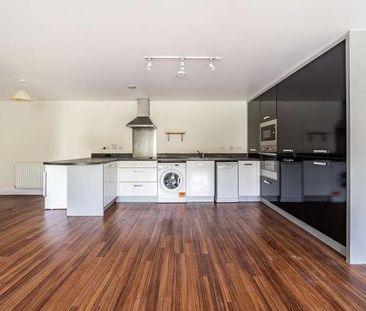 Kingsquarter, Maidenhead, SL6 - Photo 5