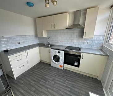 4 bedroom house to rent - Photo 3