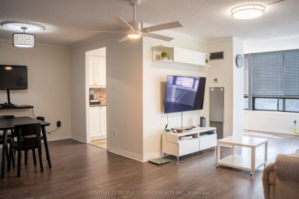 7601 Bathurst Street #1105 - Photo 1