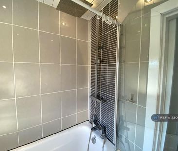 3 bedroom terraced house to rent - Photo 6