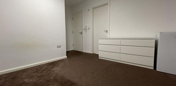 1 bedroom bedsit to rent - Photo 2
