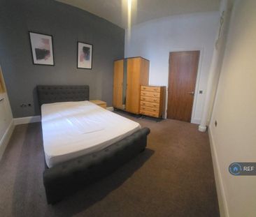 2 bedroom flat to rent - Photo 6