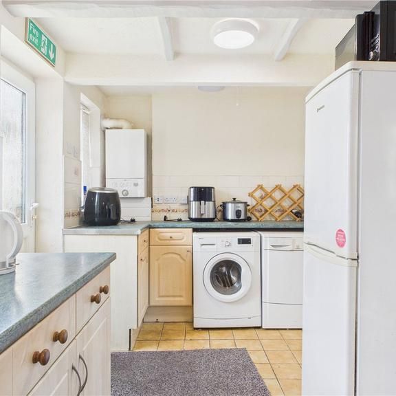1 bedroom detached house to rent - Photo 1