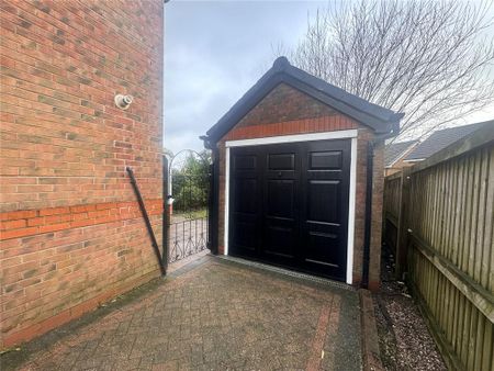 3 bedroom detached house to rent - Photo 2