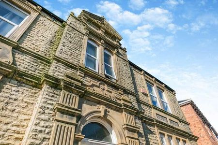 Sycamore House, High Street, Morley, LS27 - Photo 2