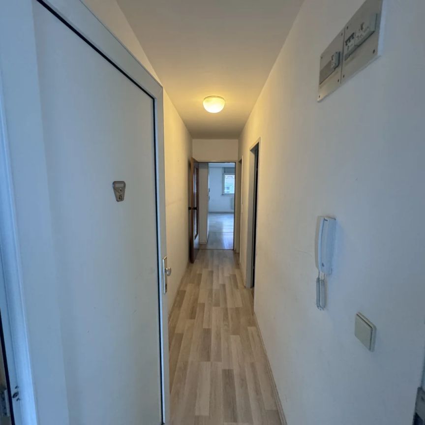 Studentenhit: 2-Zimmer Wohnung mit KFZ-Stellplatz und perfekter Infrastruktur - Nähe Spittelau / Nußdorferstraße U6 - Photo 1