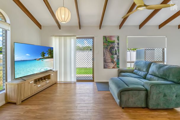 7 Whitby Street, - Photo 1