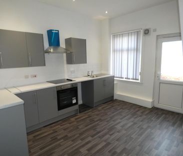 2 bedroom property to rent - Photo 4