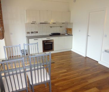 1 Bed Furnished Apartment - Photo 3