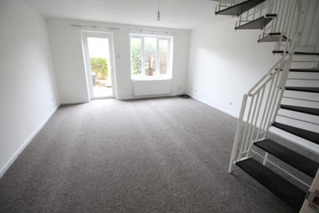 2 bedroom terraced house to rent - Photo 2