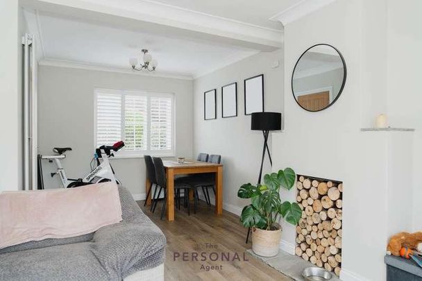 Nork Rise, Banstead, SM7 - Photo 1