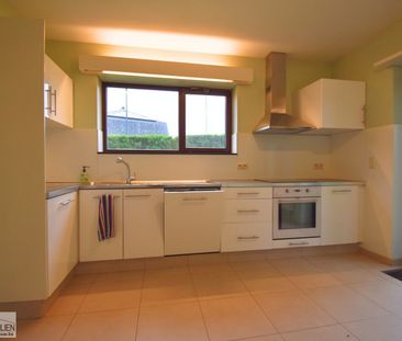 Karaktervolle villa met 3 slaapkamers, garage en zonnige tuin - Photo 4
