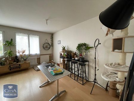 Location Appartement 4 pièces 84m² LE MANS 72000 - Photo 3