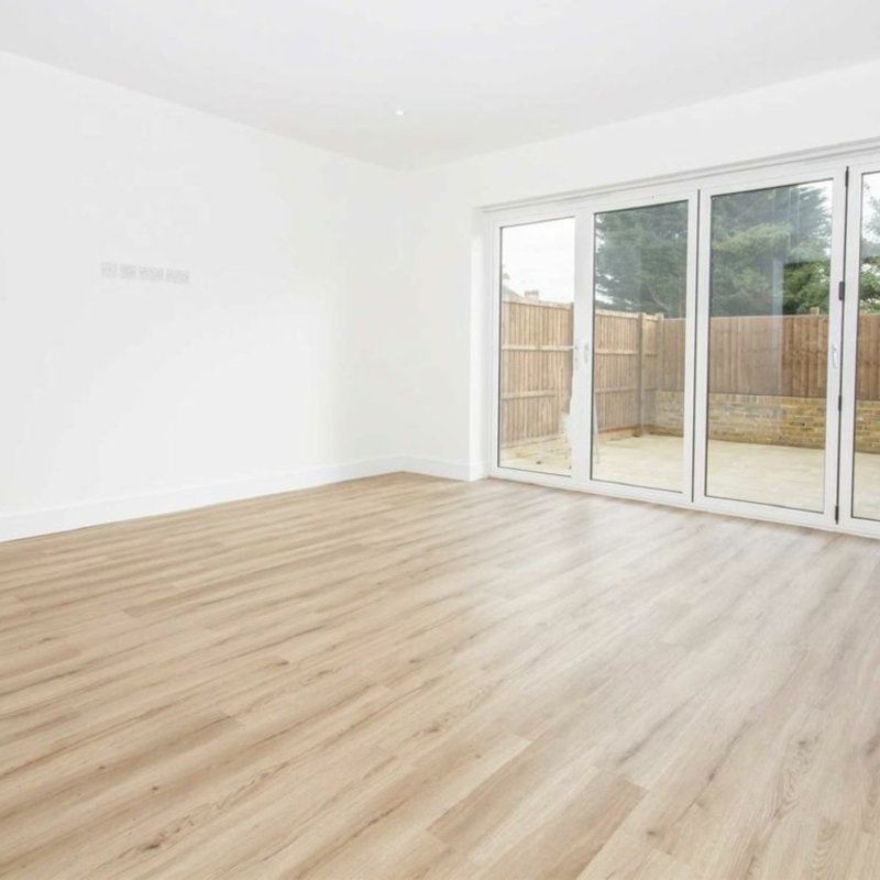 Staines Road East, TW16, London - Photo 1