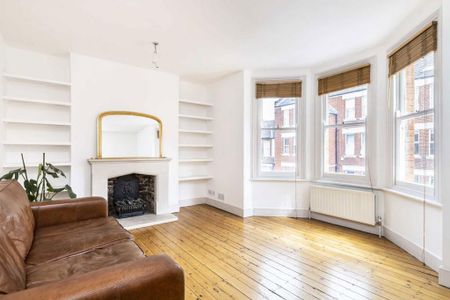 2 bedroom maisonette to rent - Photo 2
