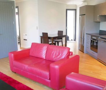 HAREWOOD -2 BEDROOM TOWNHOUSE, FULLY FURNISHED, SHORT TERM LEASE - Photo 1