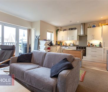 Royal Victoria Court, - Photo 2