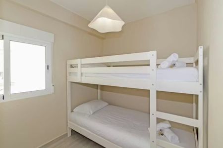 Carrer del Pintor Ferrandis, Valencia, Valencian Community 46011 - Photo 3