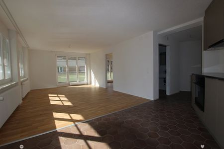 2.5 Zimmer, 54 m², 3. Stock - Photo 5