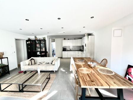 Appartement lumineux de 3 pièces au centre de St-Imier - Photo 2