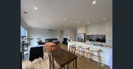 Quality Townhouse In Great Location - Photo 5