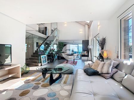 Superb waterfront detached villa - Photo 2