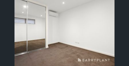 Modern Coastal Living in the Heart of Mentone - Photo 5