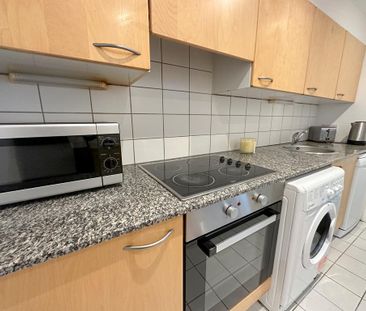 3 bedroom apartment to rent - Photo 6