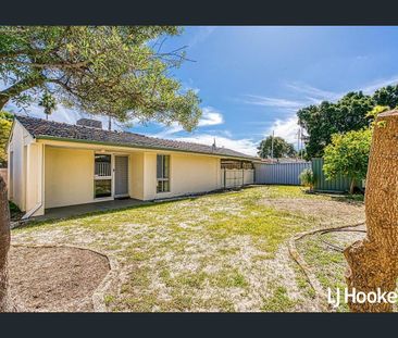 8 Wandarra Cl, Karawara, WA 6152 - Photo 6