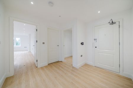 2 Bed Flat, West Hill, CR2 - Photo 2