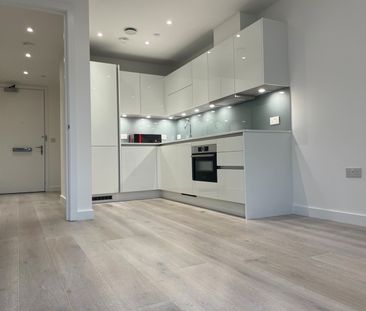 1 Bed Flat, City North East Tower, N4 - Photo 2