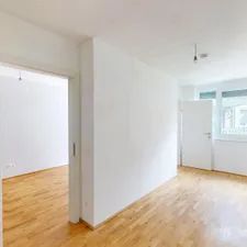 orea | Ruhige 2-Zimmer-Gartenwohnung mit Terrasse im 22. Bezirk | Smart besichtigen · Online anmieten - Photo 3