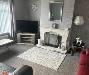 48 Dunsuivnish Avenue, Portstewart, BT55 7EP - Photo 1