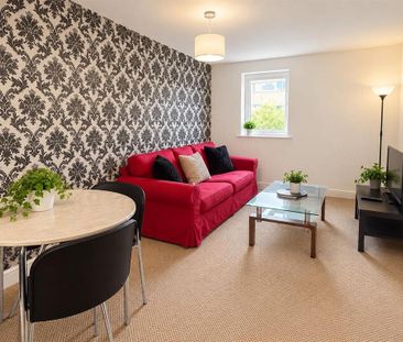 3 bedroom apartment to rent - Photo 1