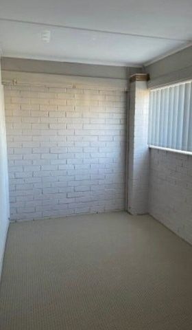 Hamilton - Photo 4