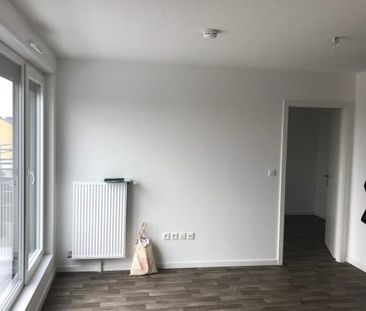 2 PIECES EN ATTQIUE - PARKING ET CAVE - Photo 1